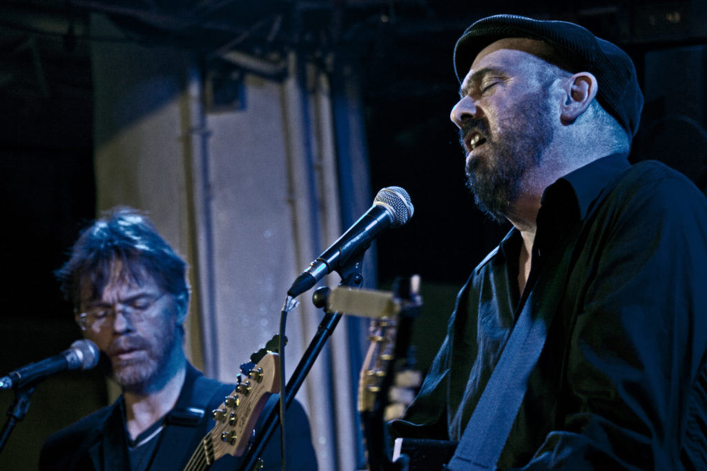 Mark Eitzel en sala Taboo foto Theyedropper